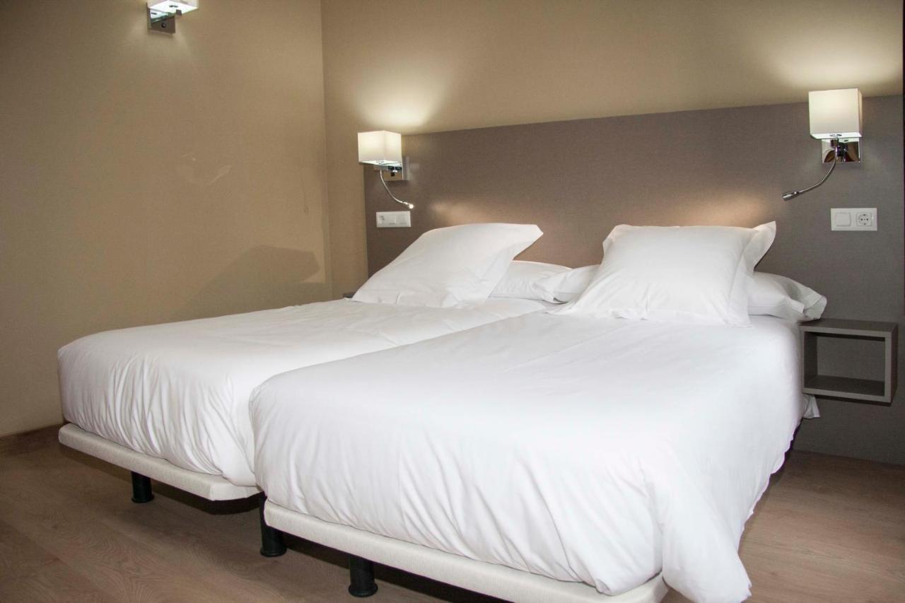 Hotel Areces กราโด ภายนอก รูปภาพ